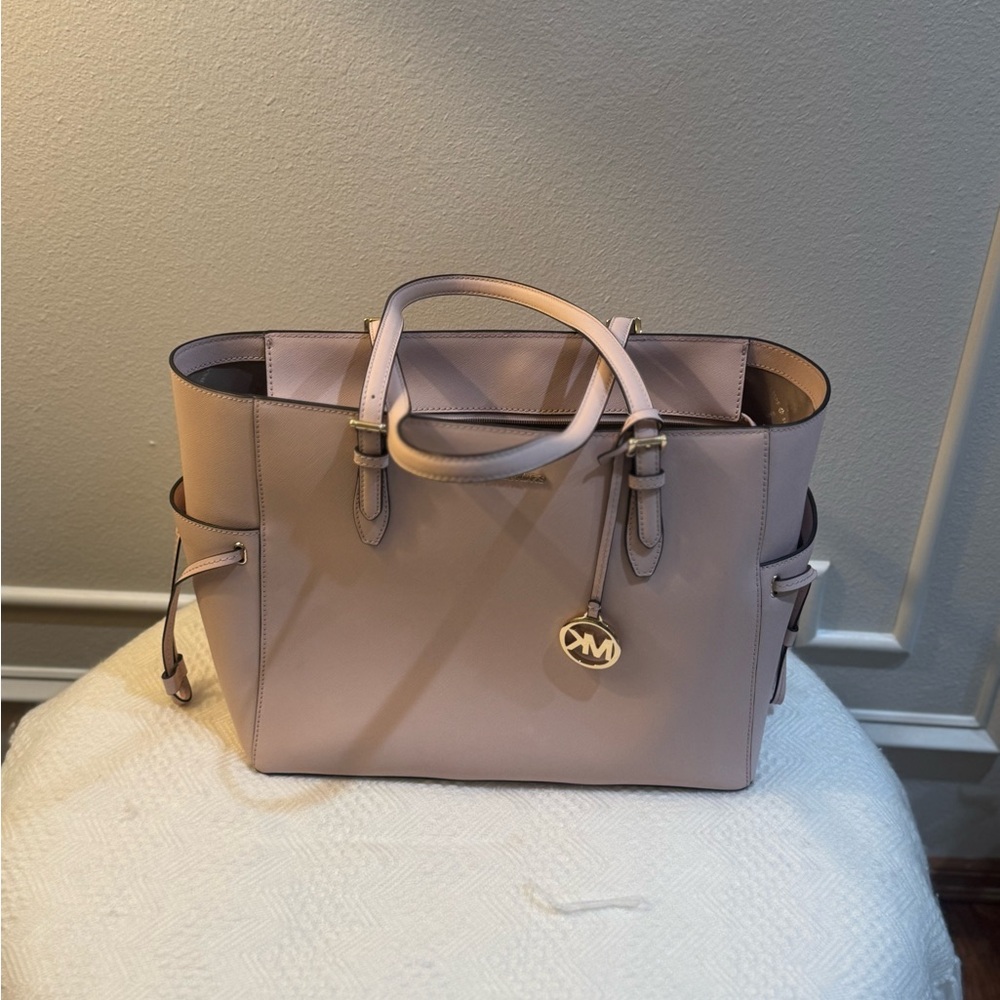 Michael Kross Pink Tote bag.